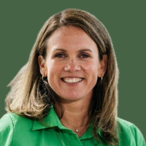 Kristine Blixrud Kristine has 25 years of experience in leadership and organizational development in the business world, combining solid business understanding with deep insight into human development. She works with leadership development at all levels, across industries